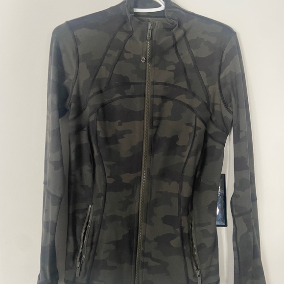 Lu Lu lemon camo sweater - Picture 1 of 2